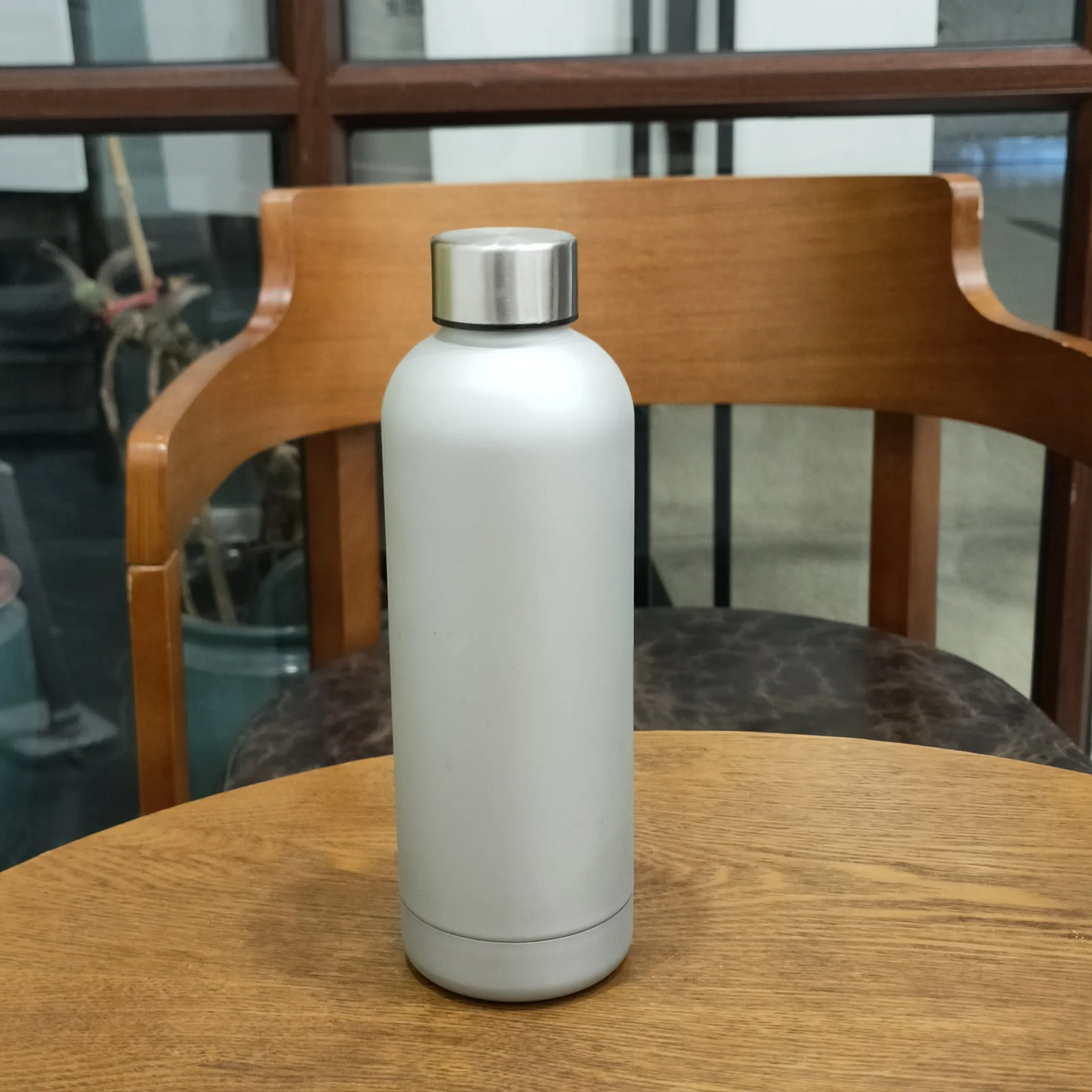 DT7504--750ml Double Wall 304 SS Rubber Paint Small Mouth Insulated Bottle